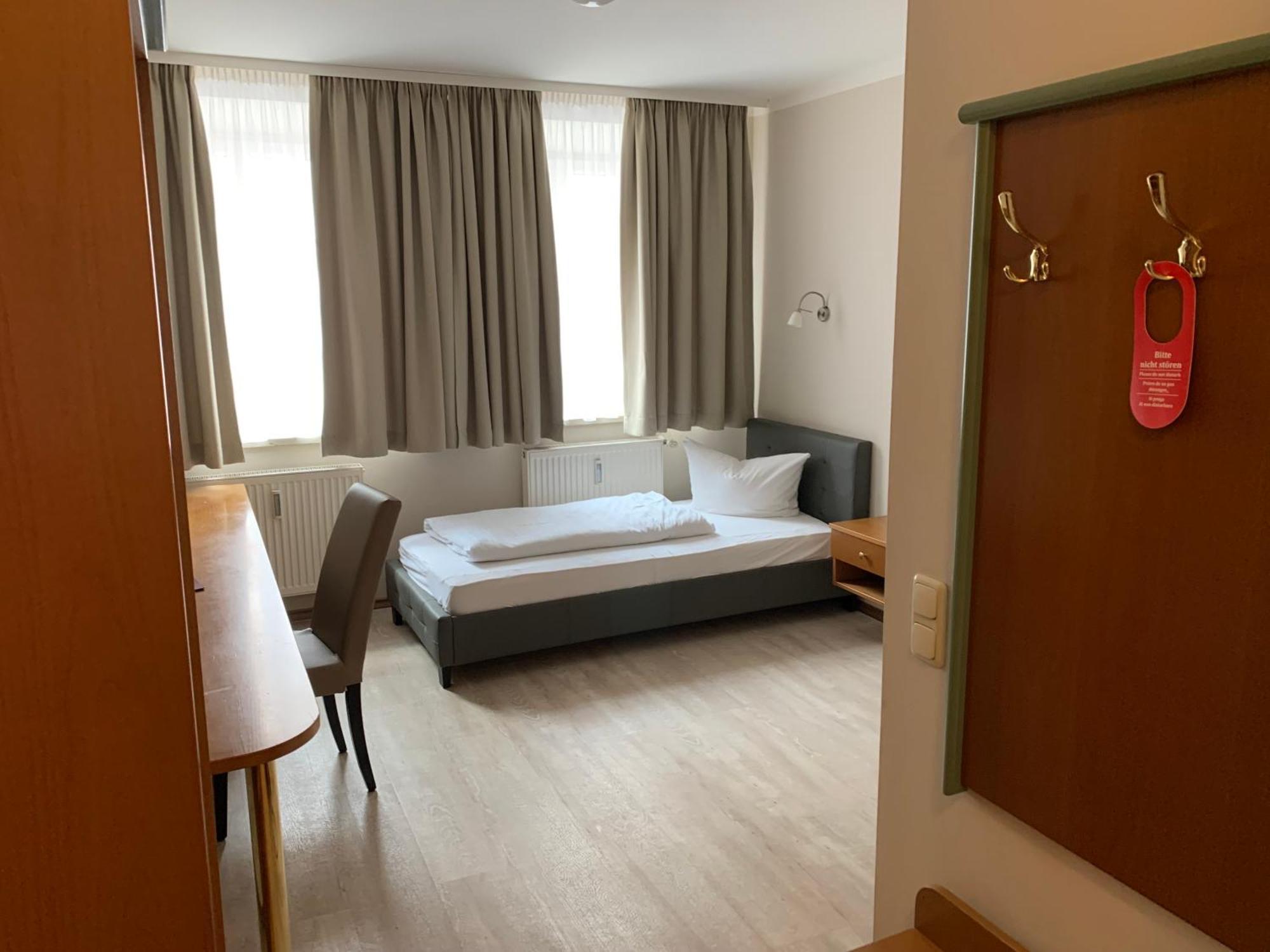 Boardinghouse Pfarrkirchen Hotel Екстериор снимка