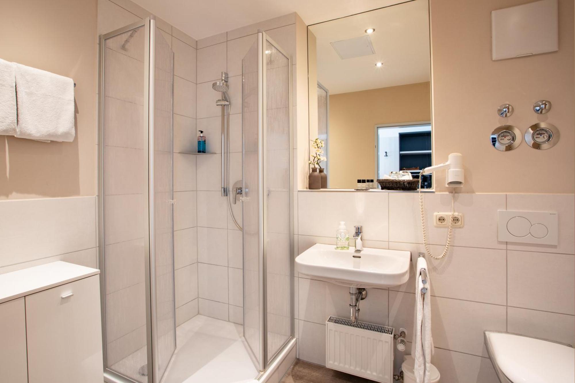 Boardinghouse Pfarrkirchen Hotel Екстериор снимка
