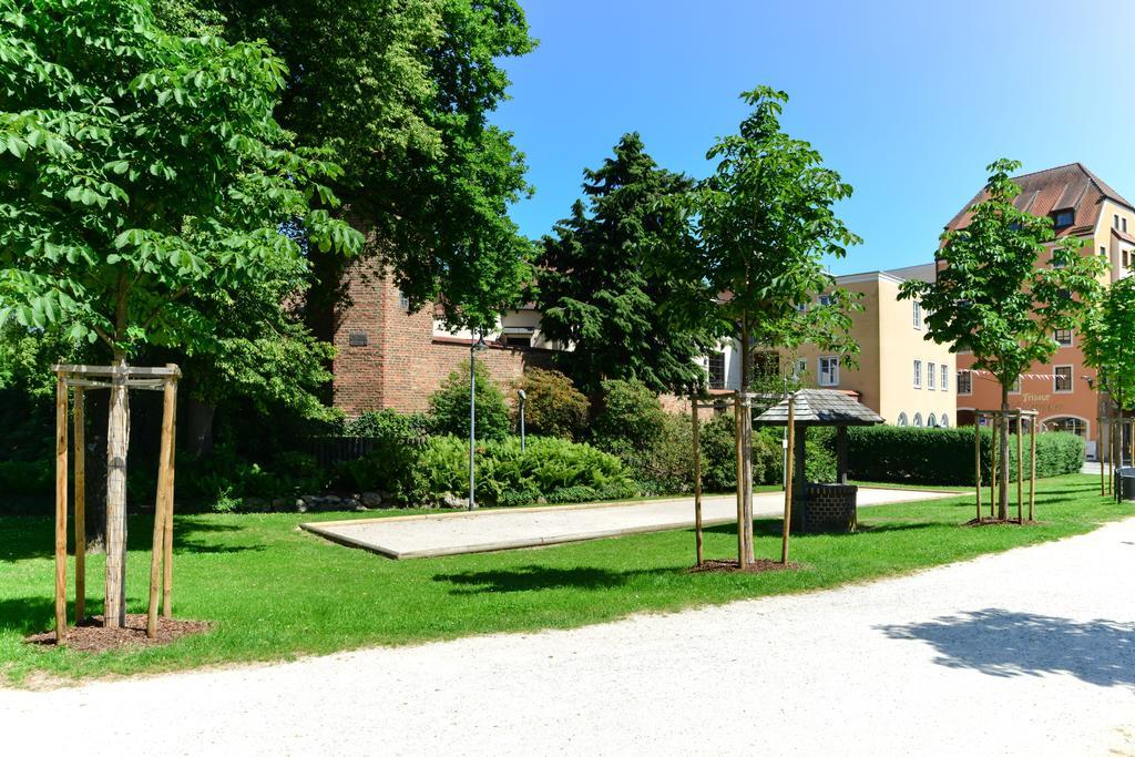 Boardinghouse Pfarrkirchen Hotel Екстериор снимка